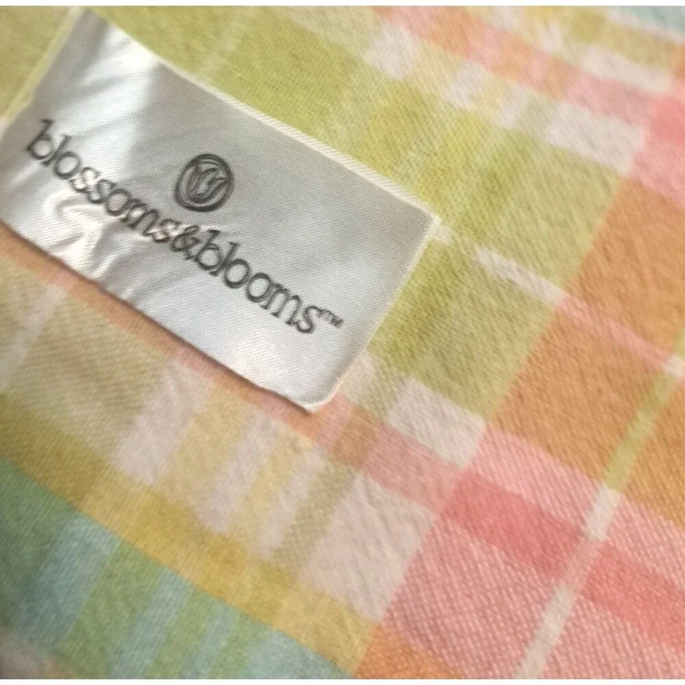 NEW Kohls Blossoms & Blooms Tablecloth Pastel Plaid Pink Green Easter NWOT 60x84